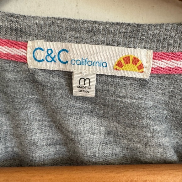 C&C California Amour love great long sleeve graphic knit top size medium - Picture 4 of 5